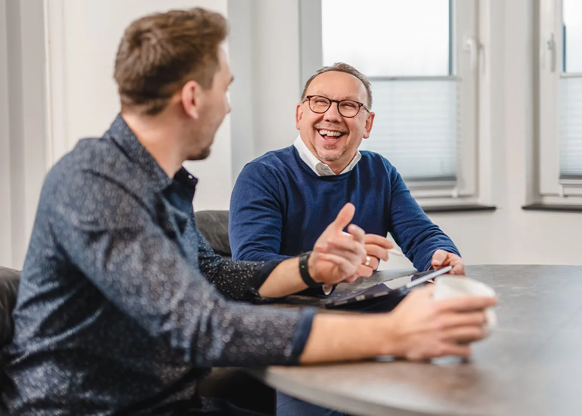 Partner Arndt & Arndt am lachen